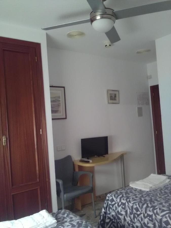 Hostal Restaurante El Cazador Nuévalos Exteriér fotografie